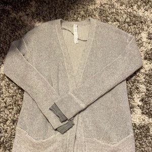 Lululemon cardigan 🍋